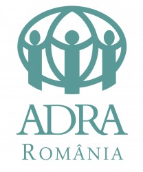 Sigla ADRA Romania - vertical STANDARD 100 mare
